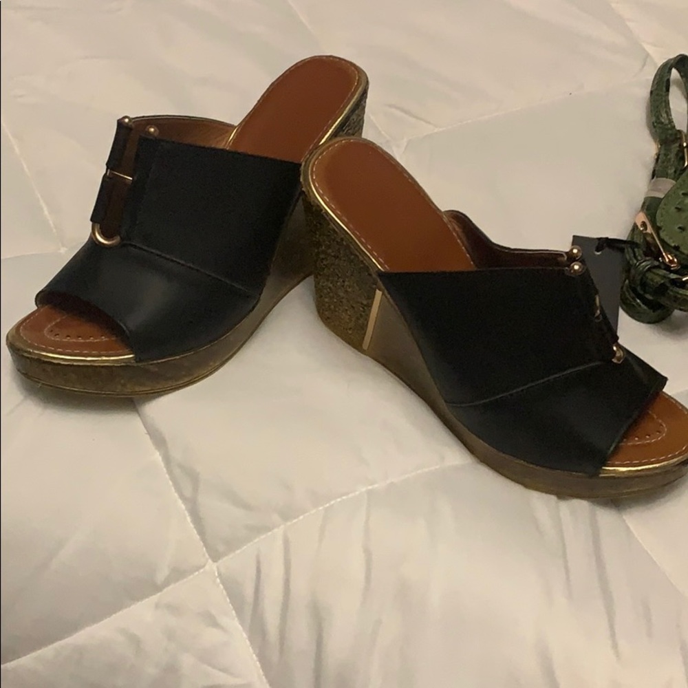 Extreme Wedges